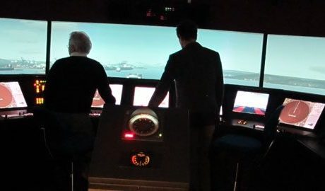 Här testkörs världens största containerfartyg