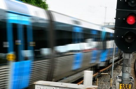Avslöjandet om Nackautbygganden gör att S kräver svar från M