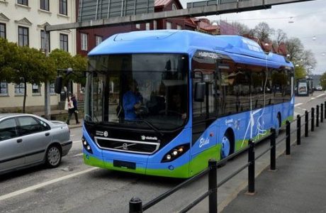 Volvo Bussars laddhybrid sänker bränsleförbrukningen med 81 %