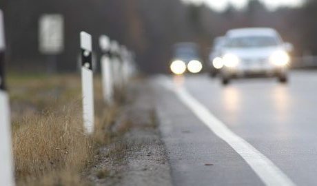 Ingen skillnad med färre kantstolpar