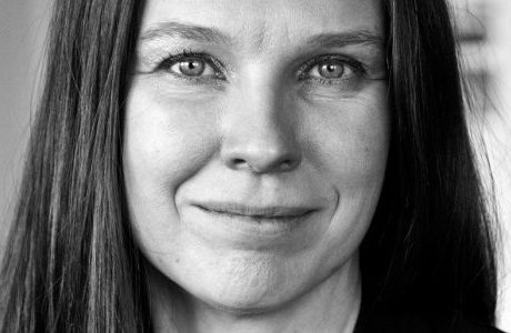 Charlotta Holm Hildebrand går till Järntorget