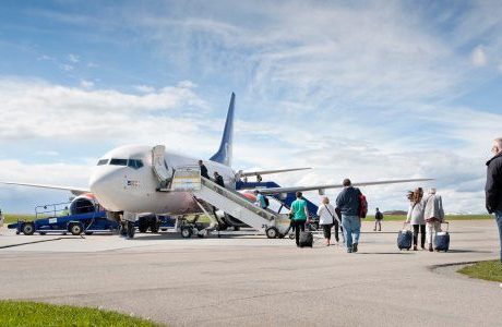 Inrikestrafiken växte starkt i april