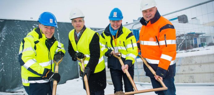 Spaden i marken för miljardsatsning