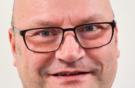 Nytt uppdrag för tung träprofil