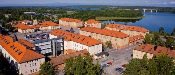 Fastigheten ligger i området ”Norra Staden”, Strängnäs största utvecklingsområde för bostäder.