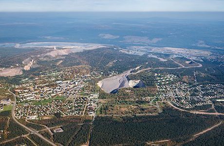 Malmbergets företagare flyttar till Gällivare