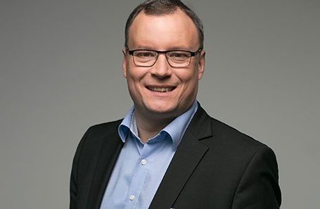 Stora Enso investerar i produktion av korslimmat trä