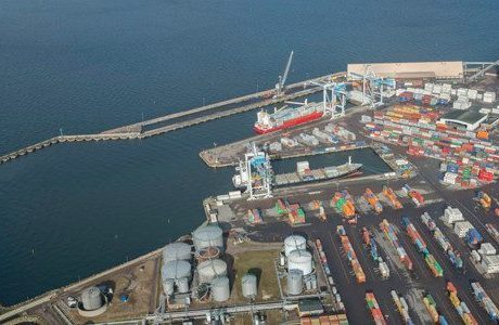 Ökade containervolymerna med 22% första halvåret