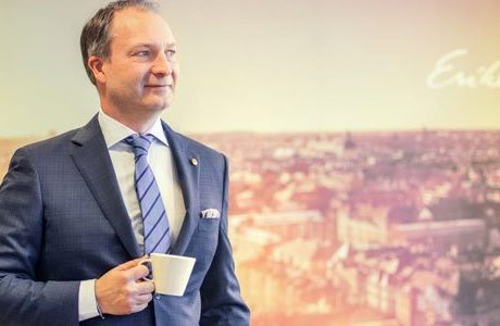 Mäklaren ger syn på bostadsmarknaden