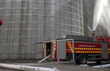 Stor brandsläckningsövning i Gävle hamn
