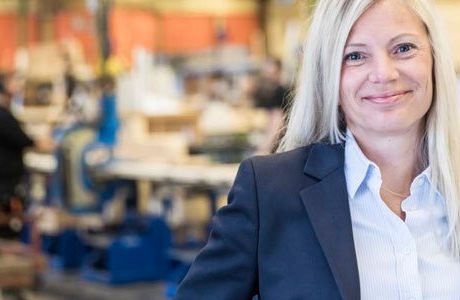 Hon blir första kvinnliga divisionschefen