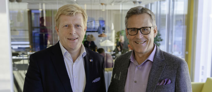 Per Hedebäck, VD och Koncernchef på Projektengagemang och Kjell-Åke Johansson vd på Integra. Foto: Projektengagemang