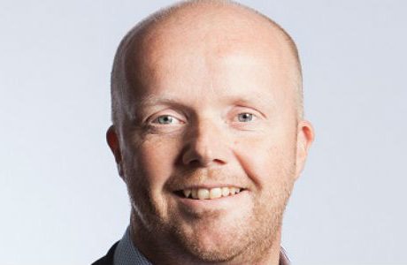 Peab tappar toppchef - till konkurrent