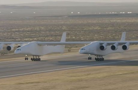 VIDEO: Här flyger världens största plan för första gången