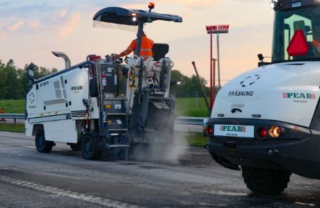 Eco-asfalt läggs på vägarna