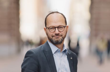 Regeringen satsar på elflyg