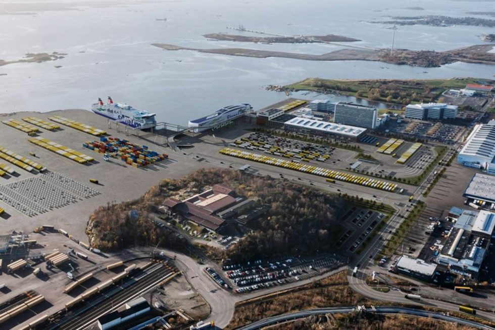 Göteborgs Hamn och Stena Line har skrivit flyttavtal