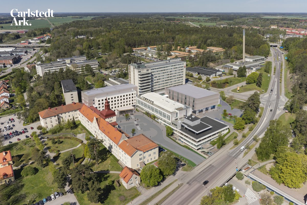 Bildkälla: Carlstedt Arkitekter. N3 är huset till höger om entrébyggnaden.