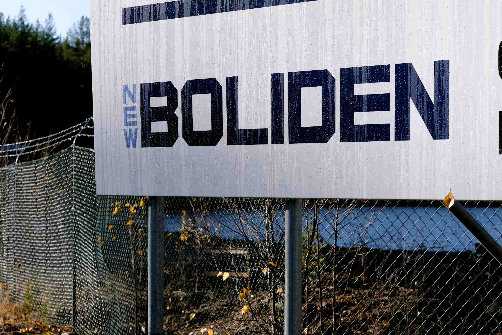 Efter 24 år: Stäms på nästan en miljard