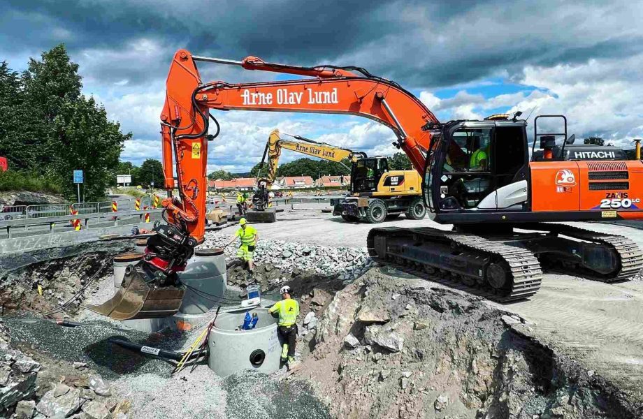 Peab köper norskt anläggningsbolag