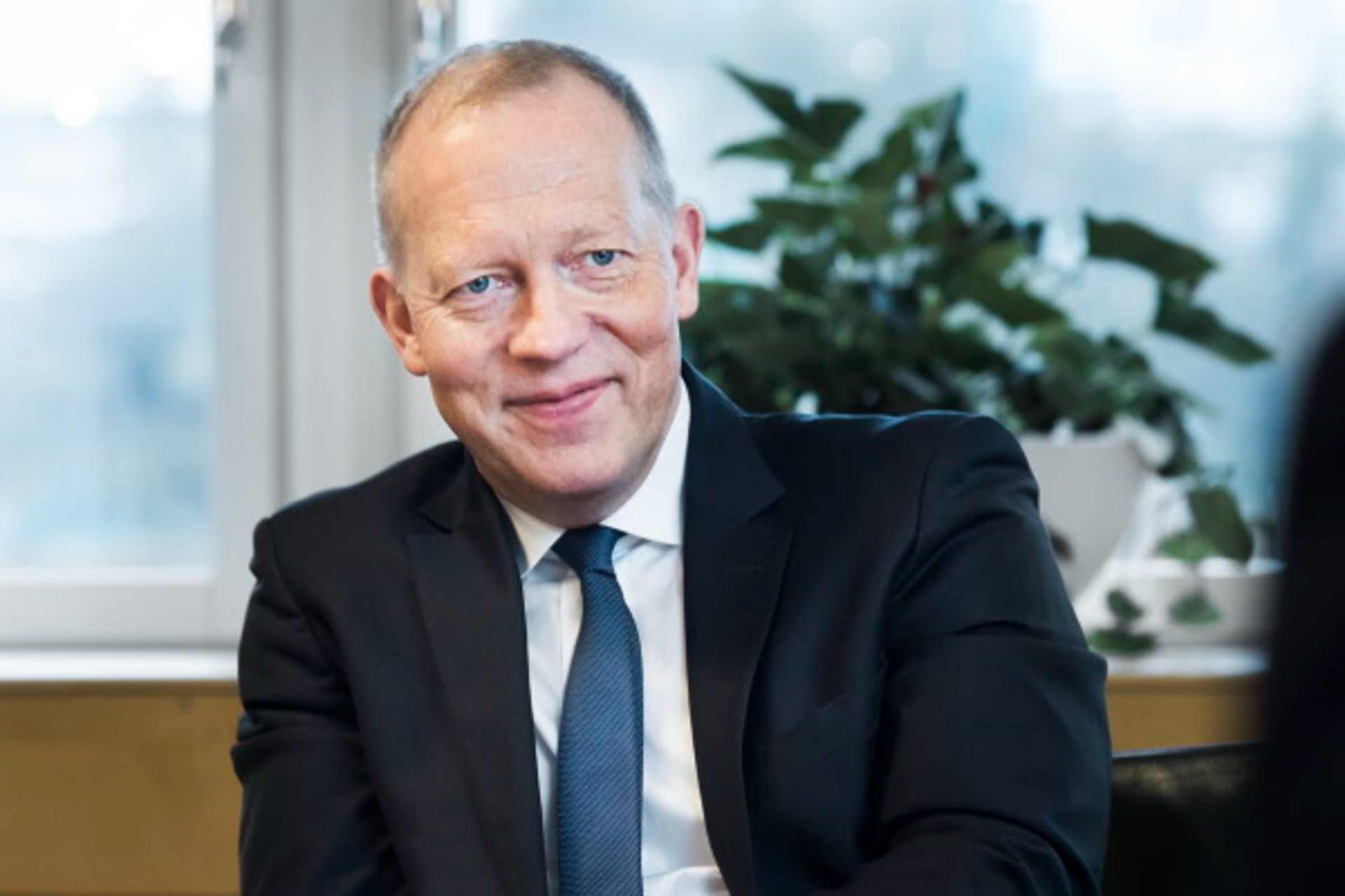 Finanschefen lämnar Ahlsell
