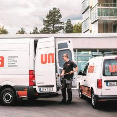 Han köper 161-miljonersbolaget från jätten