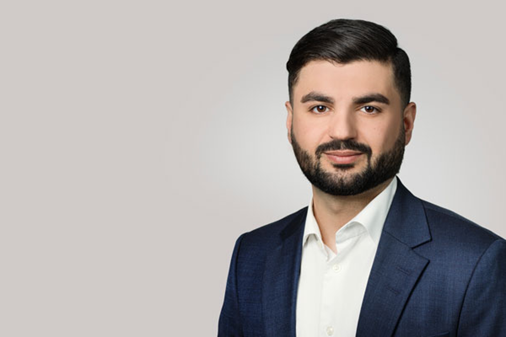 Hassan blir chef på Hifab: 