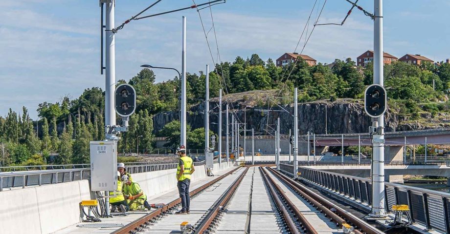 Rivningen av Gamla Lidingöbrons bågspann har börjat Logo