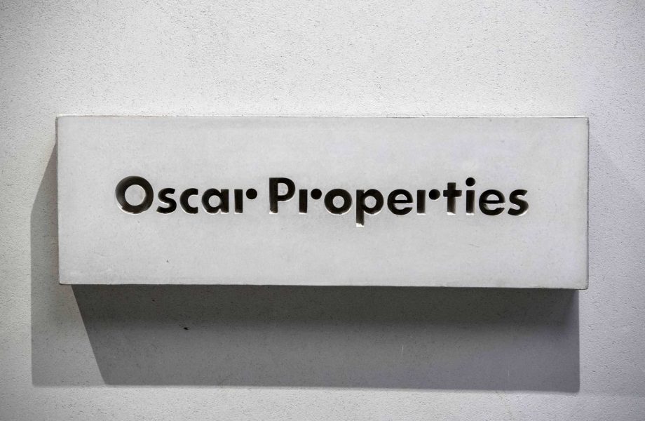 Ledningen lämnar krisande Oscar Properties