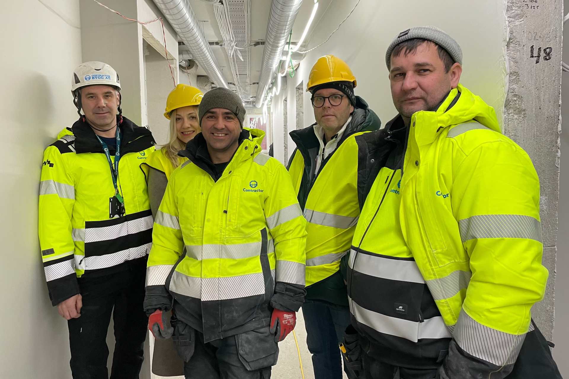 På företaget Contractor i Umeå anställdes tre av de första ukrainska flyktingarna via projektet. Bildkälla: Galaxen Bygg.