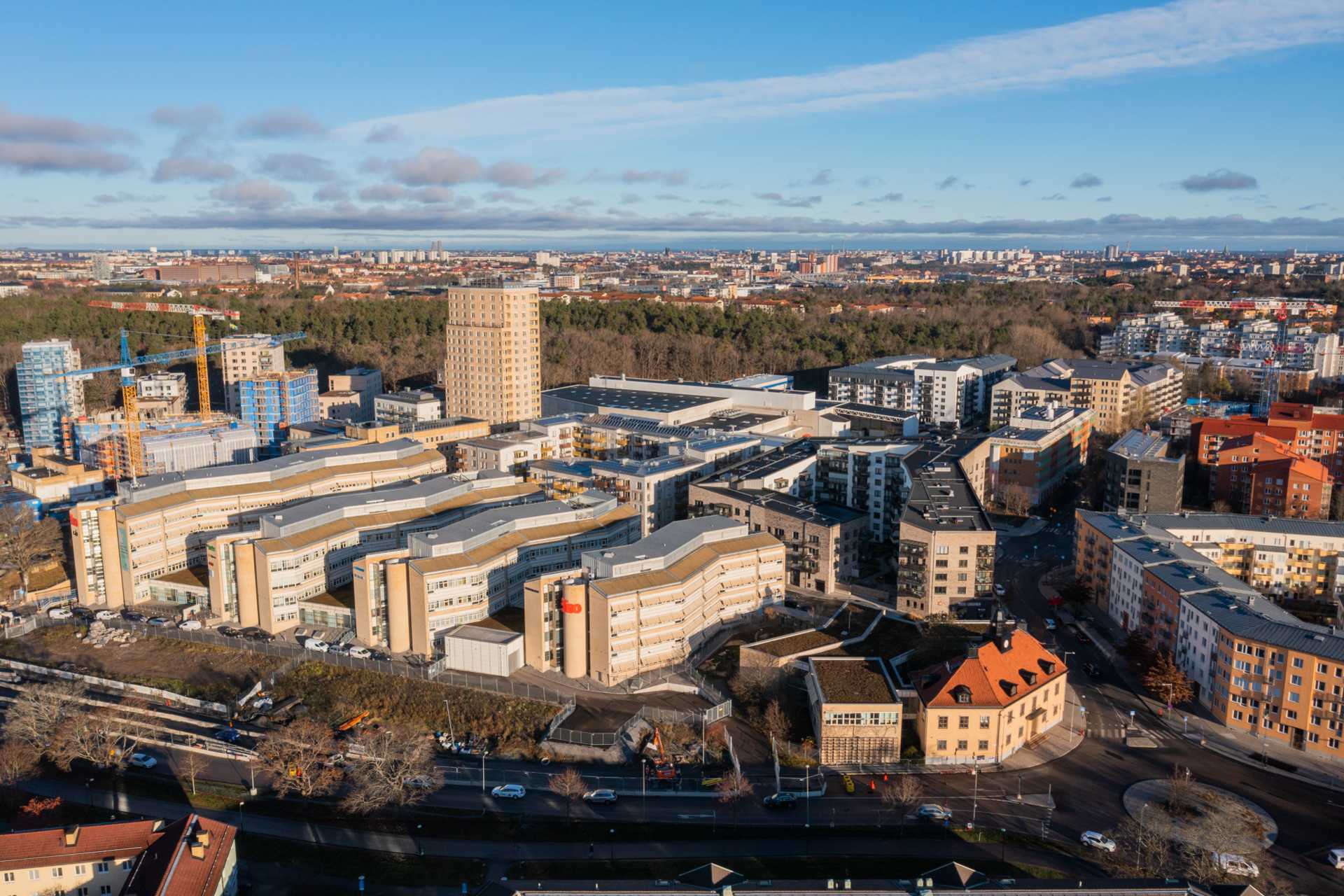 Fastighetsbolaget hyr ut i Älvsjö