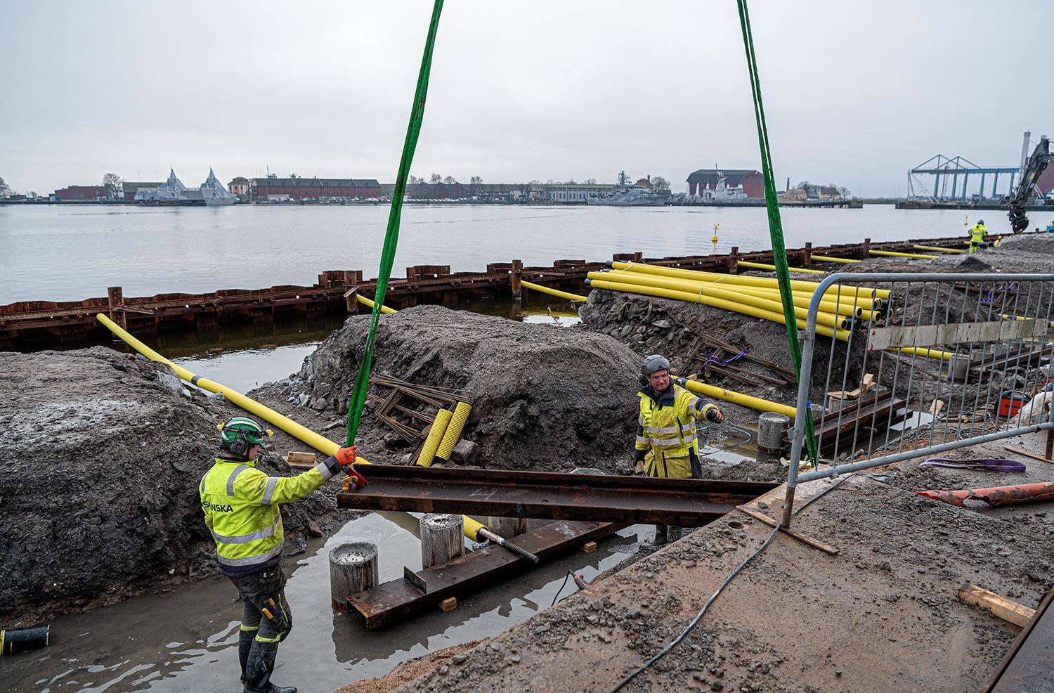 Full fart under vattenlinjen – ny utbåtskaj växer fram