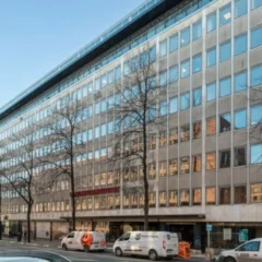 Köper fastighet i Stockholm för 1,5 miljarder