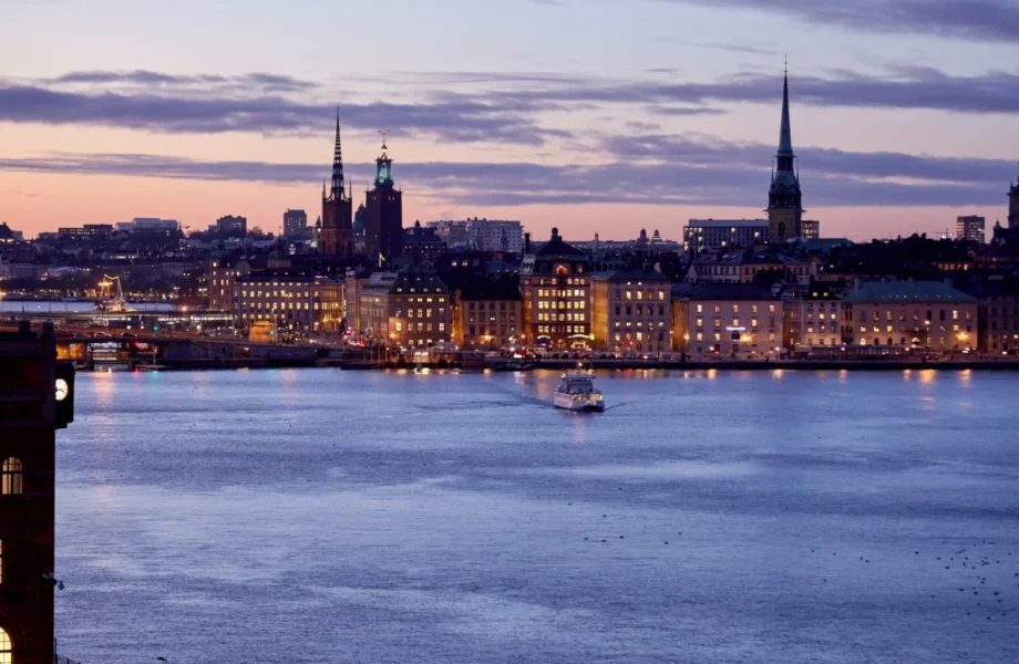 Fyra kilometer kabel ska stärka Stockholm