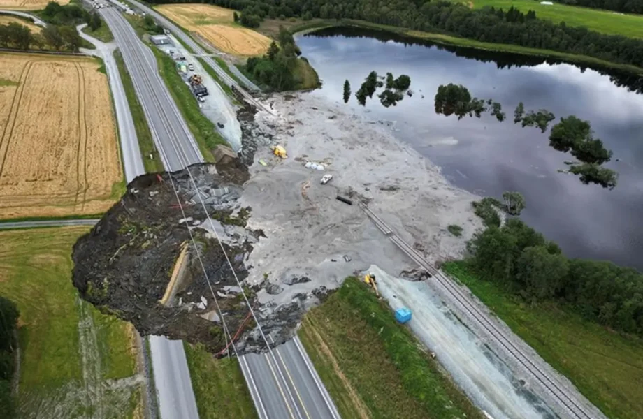 Tre byggaktörer misstänkta efter dödliga skredet