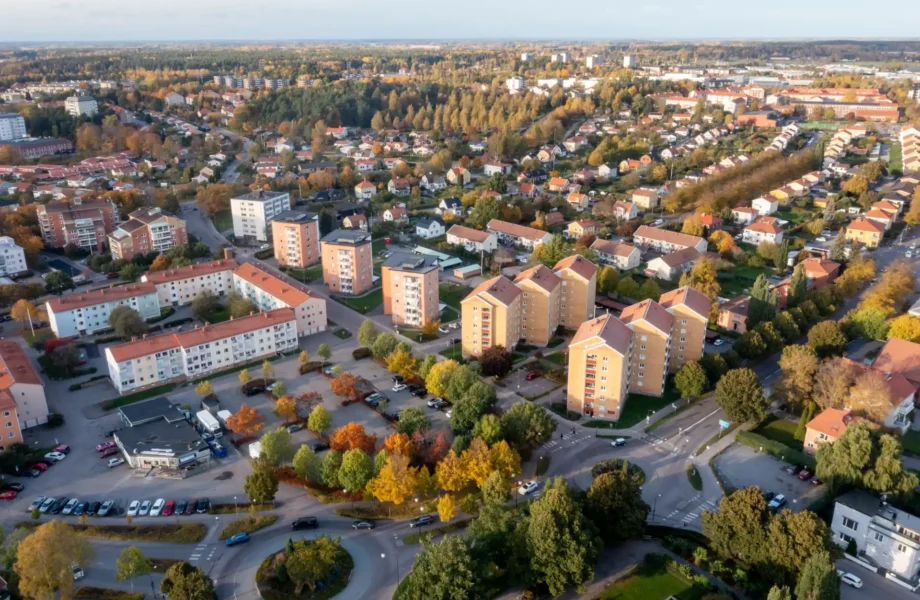 Här har det byggts för mycket – bostäder gapar tomma