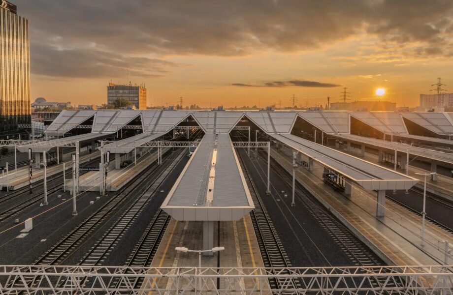 Megaprojektet klart - landets största station invigd
