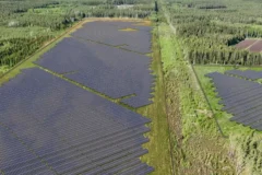 Schweizisk jätte bygger försenad solpark i Sverige