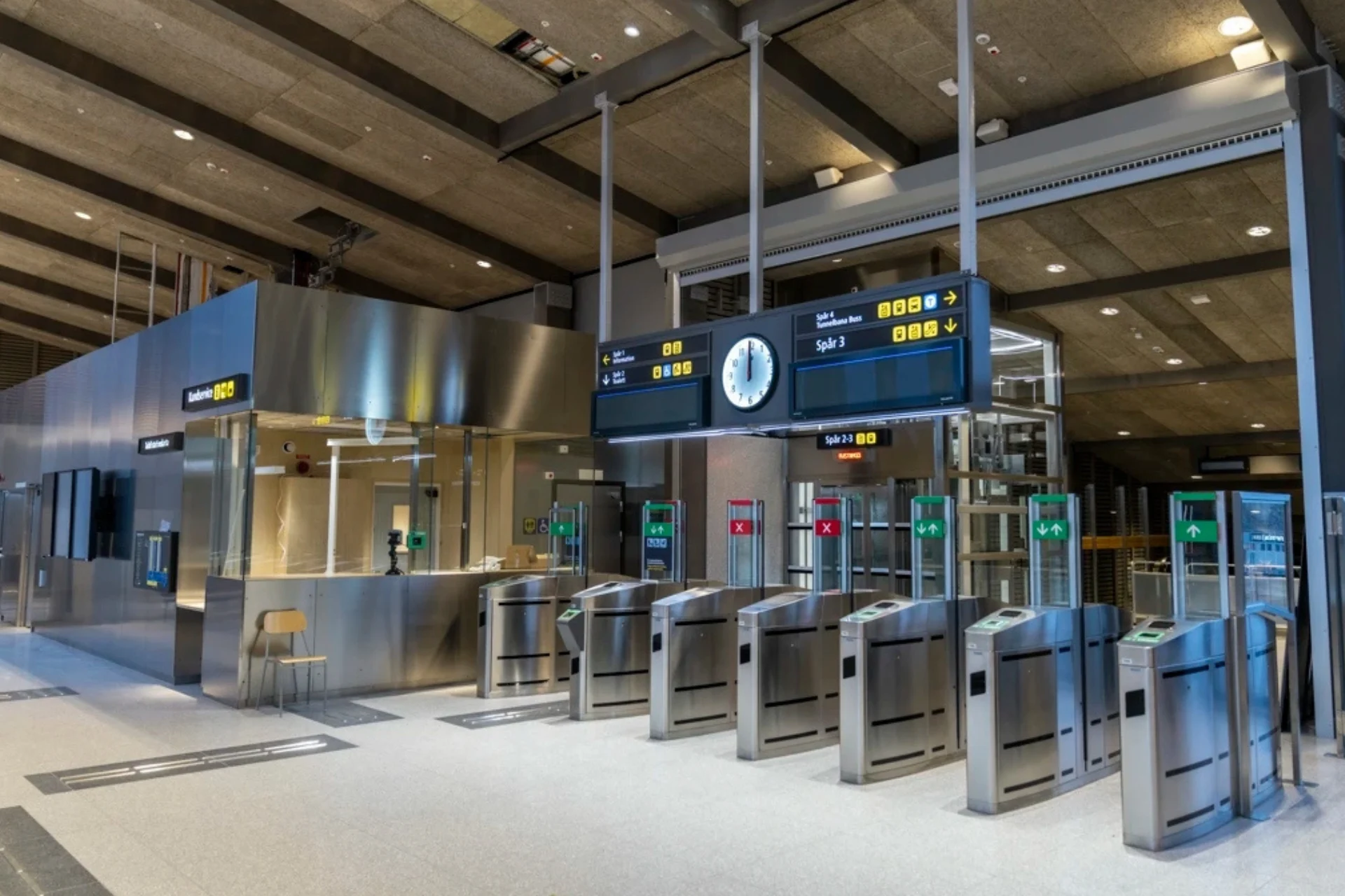 Nya stationen öppnar i förtid – byggbolaget hyllas