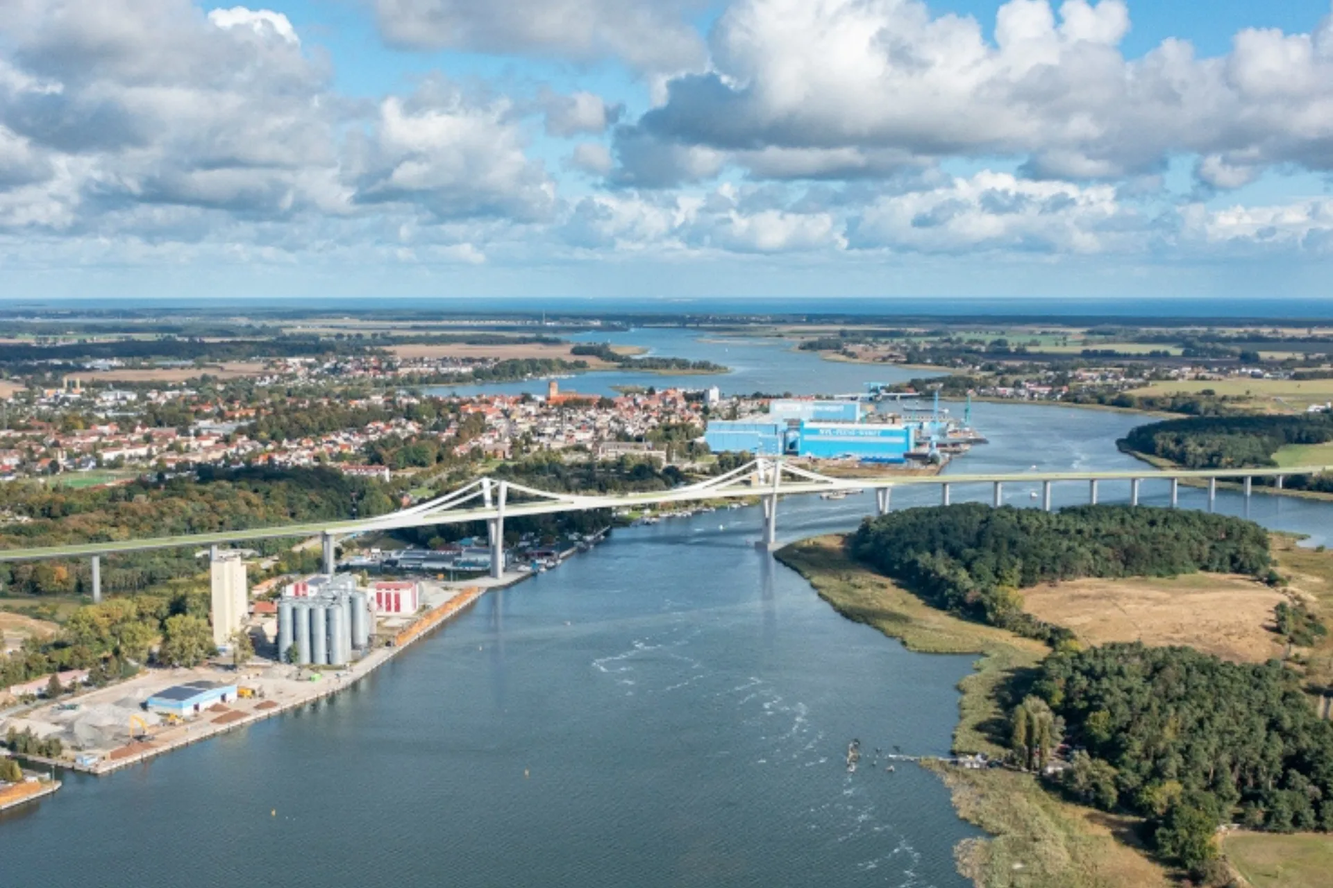 Jätten bygger tre broar och tunnel för miljarder
