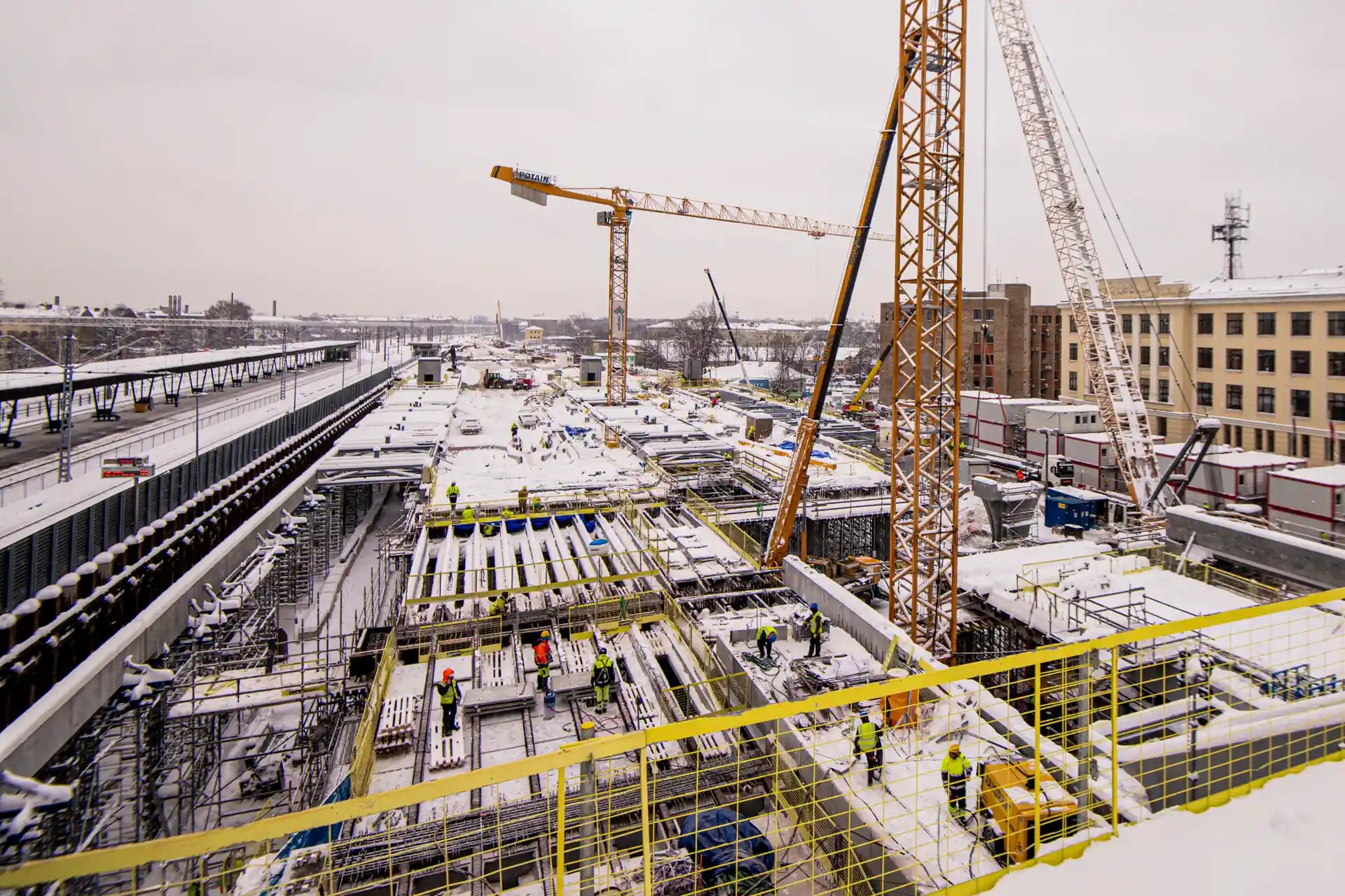 Megaprojekten försenade - hundratals miljarder dyrare