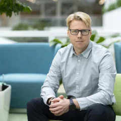 Finska infrastrukturjätten satsar offensivt i Sverige