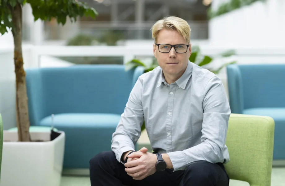 Finska infrastrukturjätten satsar offensivt i Sverige