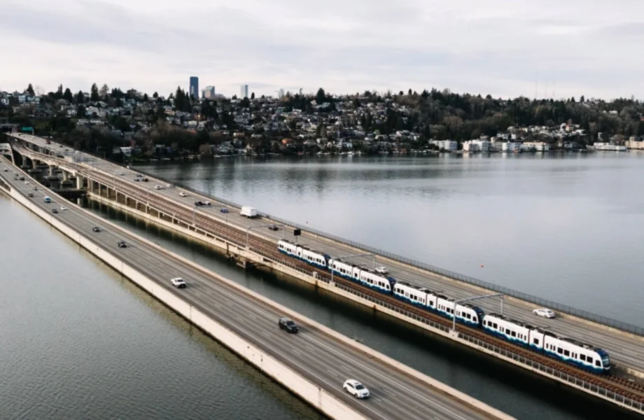 Flytande bron blir världens första med spårväg