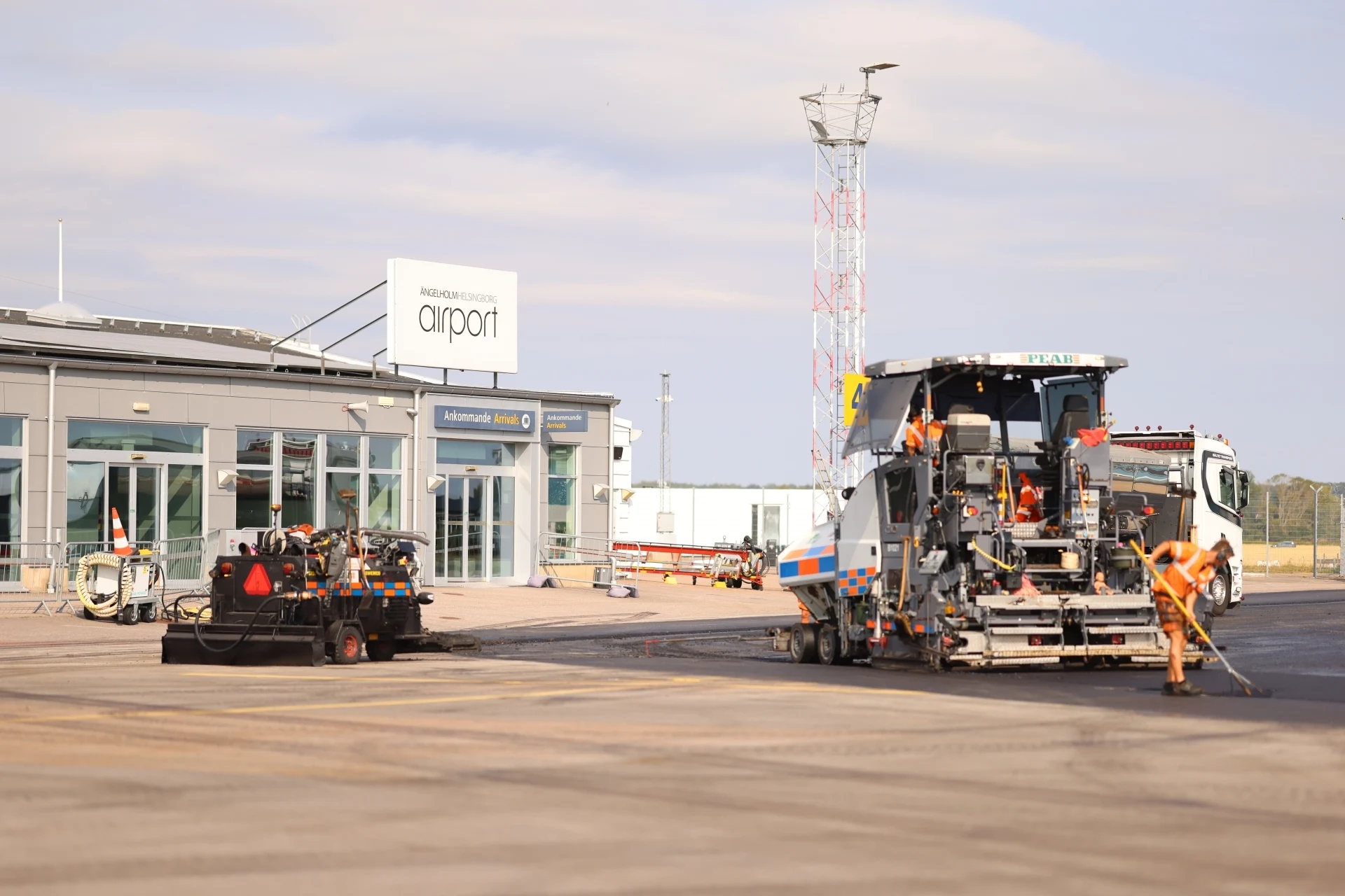 Stora projektet klart på flygplatsen - öppnar igen