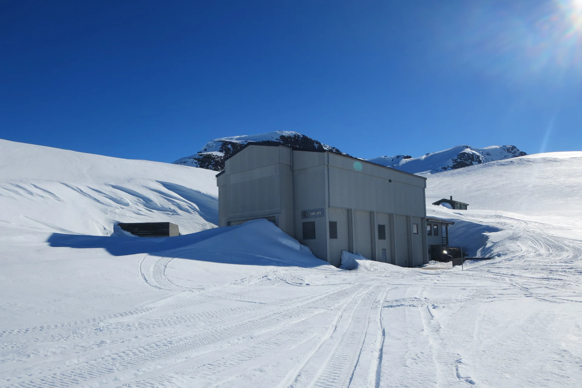 ABB vinner jätteprojekt i grannlandet